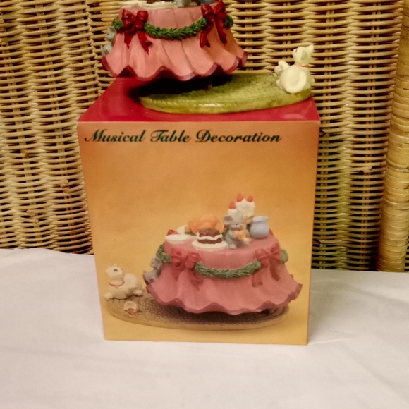 Vintage Animated Holiday Musical Table Decor, Thanksgiving, Christmas NWOT Video - Picture 3 of 13